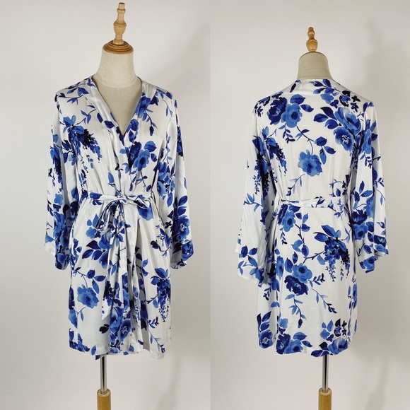 Yumi Kim Other - YUMI KIM Dream Lover Floral Robe in Watercolor S